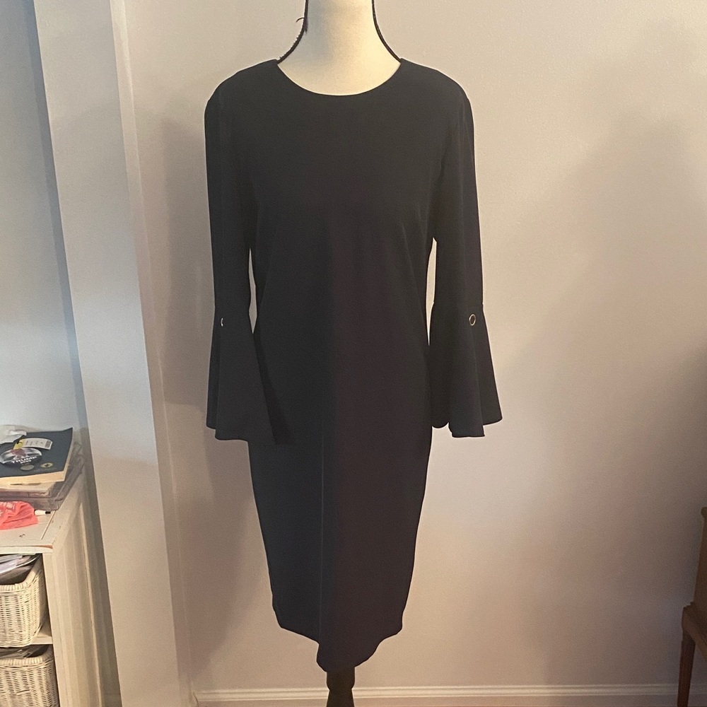 Carmen Marc Valvo dark blue size 4 grommets on sleeves dress - Picture 1 of 7